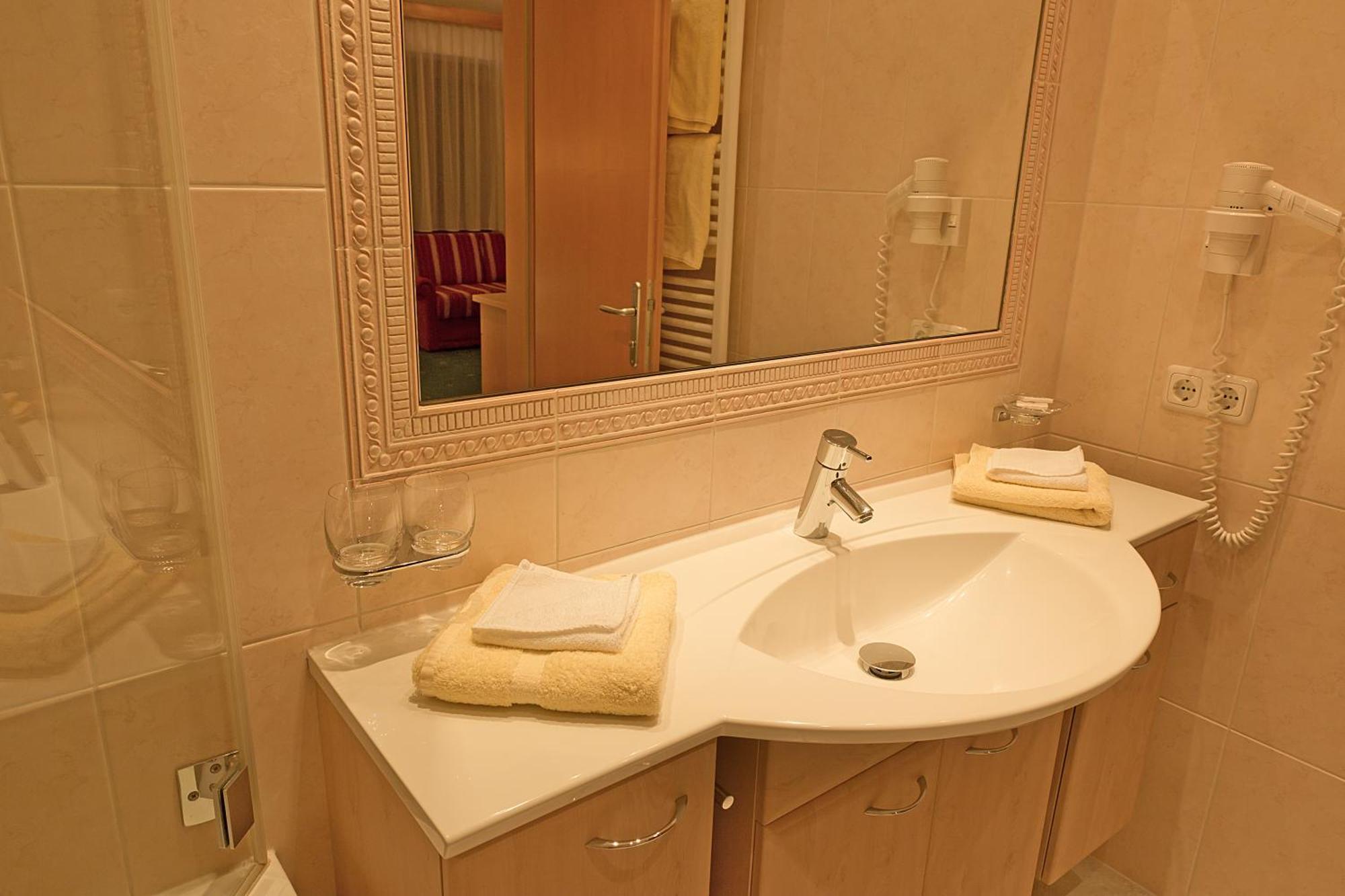 Hotel Angelika Санкт-Антон-ам-Арльберг Екстер'єр фото
